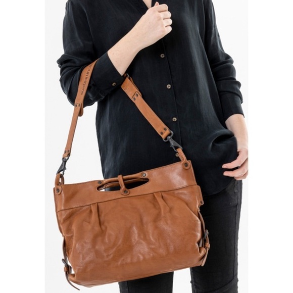 Aunts & Uncles Mrs. Muffin Shoulder Bag - Picture 12 of 12